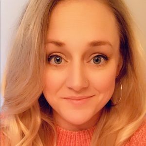 Meet your Posher, Shellie